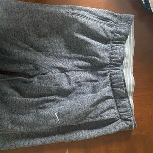Nike Thermer fit sweatpants size XS women’s
